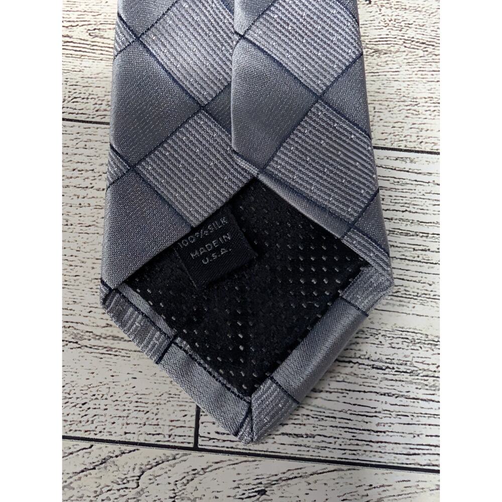 Michael Kors Silk Gray Black Geometric Mens Tie Necktie - Read For Info - Picture 6 of 6